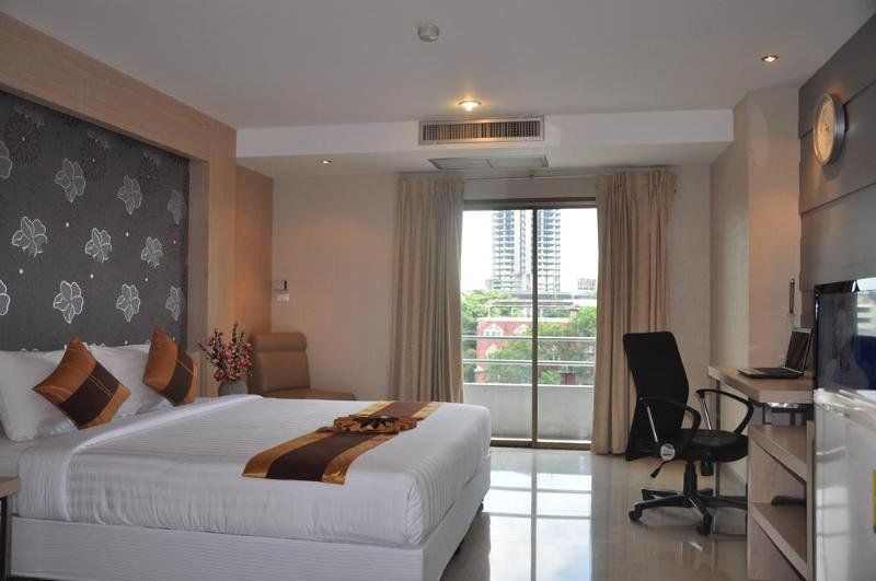 A2 Hotel Bangkok Exterior photo